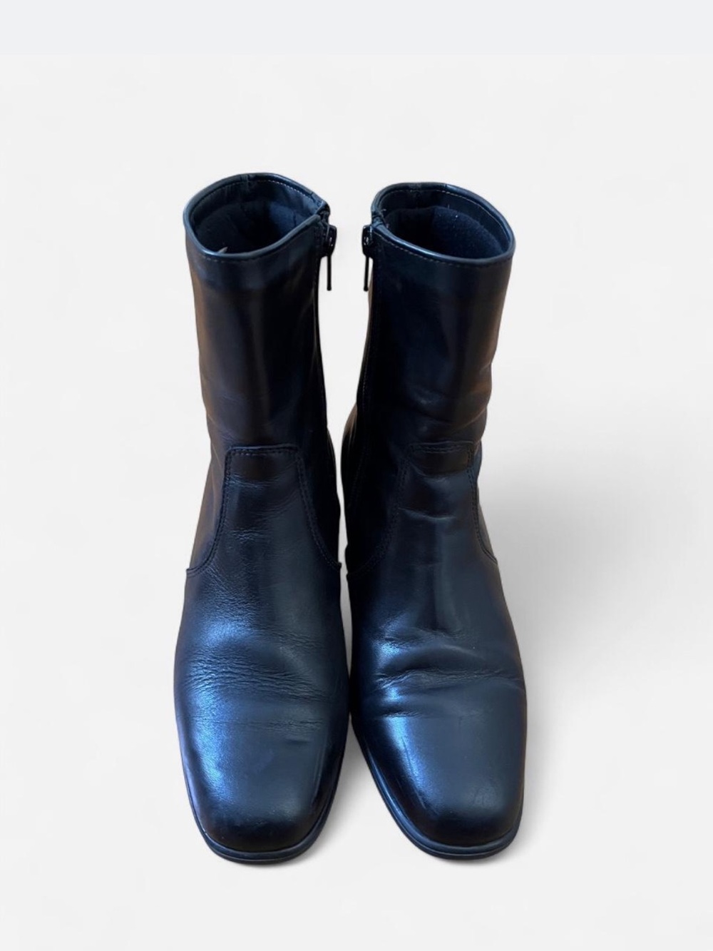 Blondo Women’s Black Leather Zip Ankle Boots